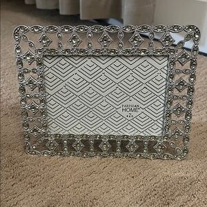 Parisian Works Elegant Silver Photo Frame